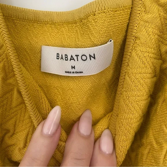 Babaton Gold Ribbed Crop Tank Top - Picture 2 of 4